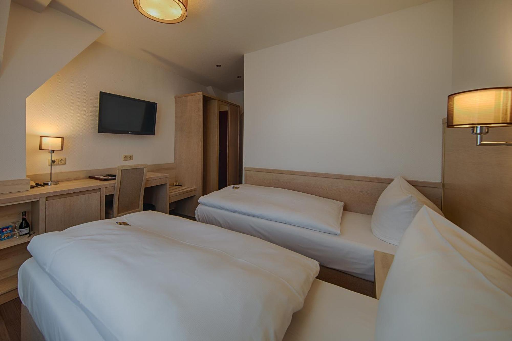 Hotel Fuersteneck Bernburg Dış mekan fotoğraf