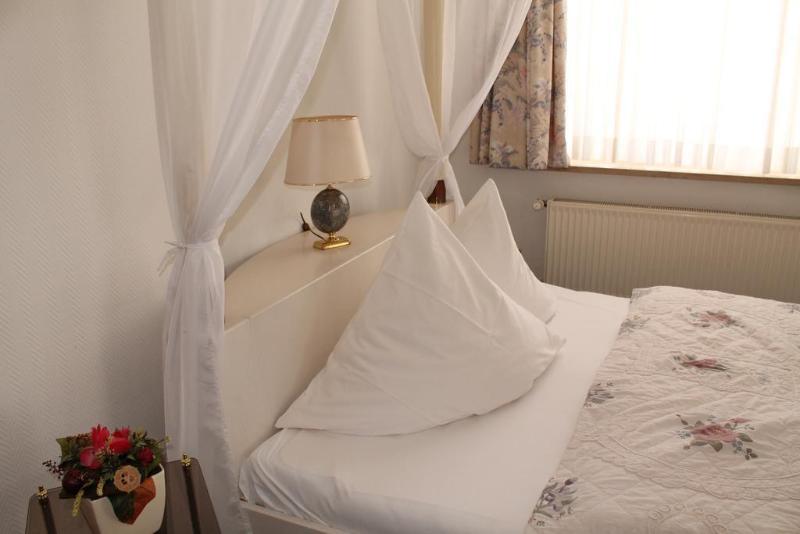 Hotel Fuersteneck Bernburg Dış mekan fotoğraf