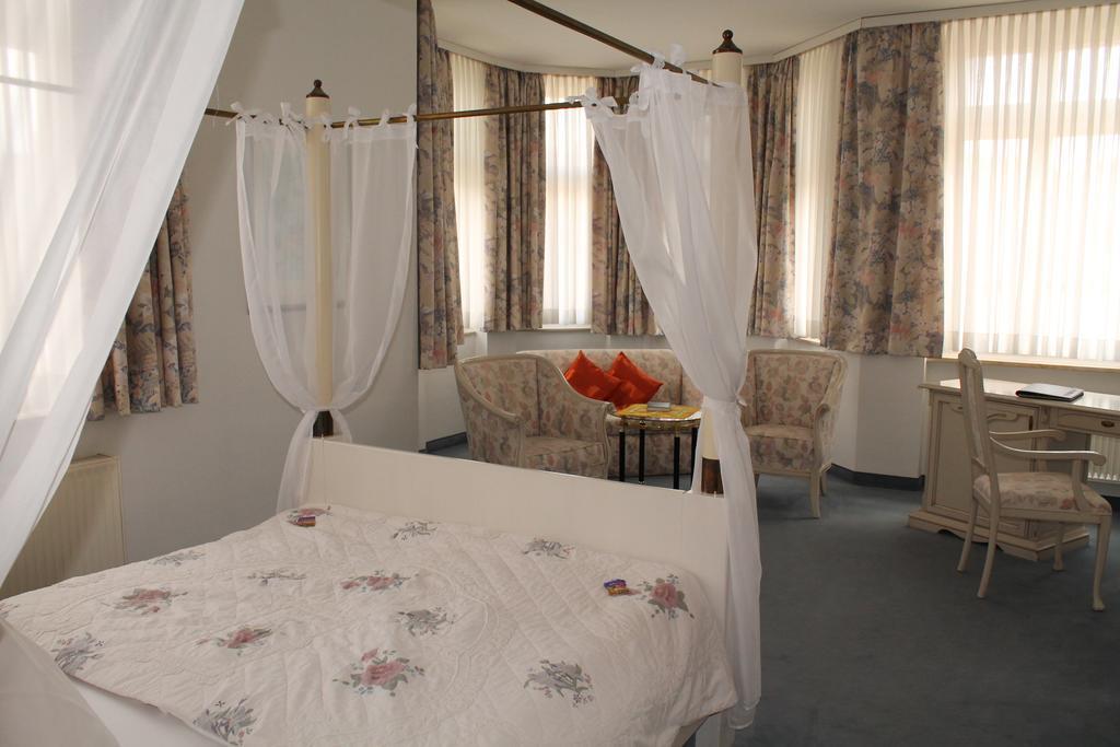 Hotel Fuersteneck Bernburg Dış mekan fotoğraf