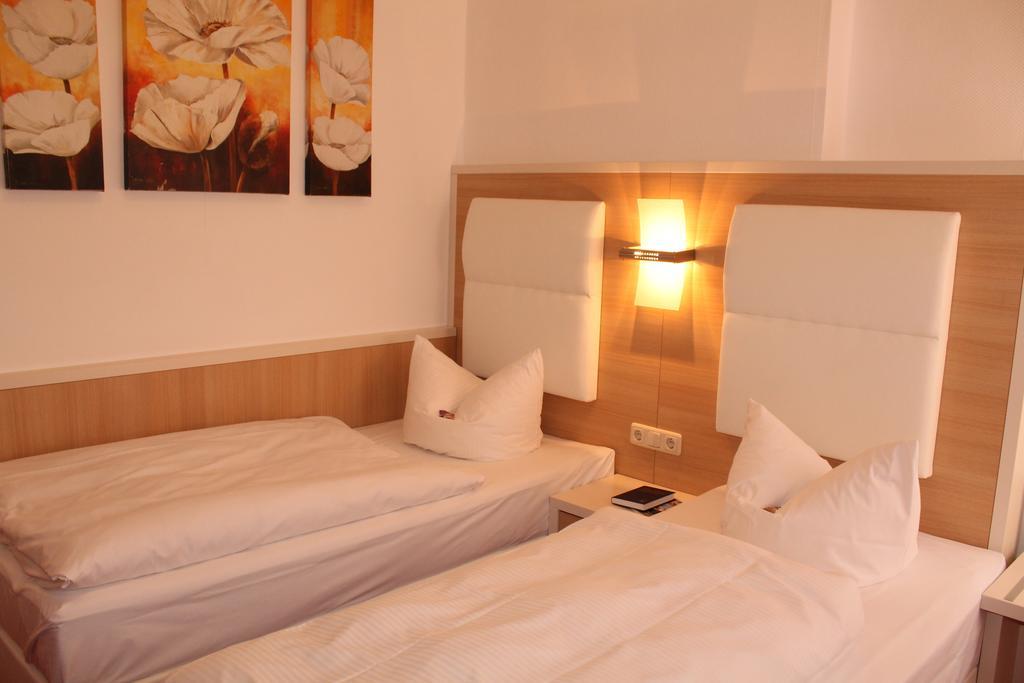 Hotel Fuersteneck Bernburg Dış mekan fotoğraf