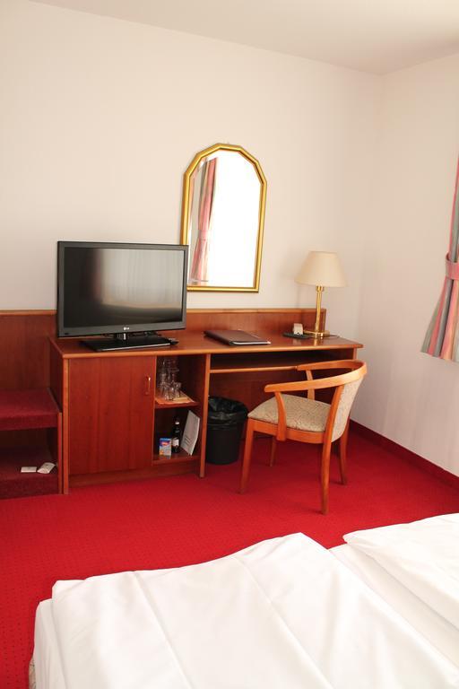 Hotel Fuersteneck Bernburg Dış mekan fotoğraf