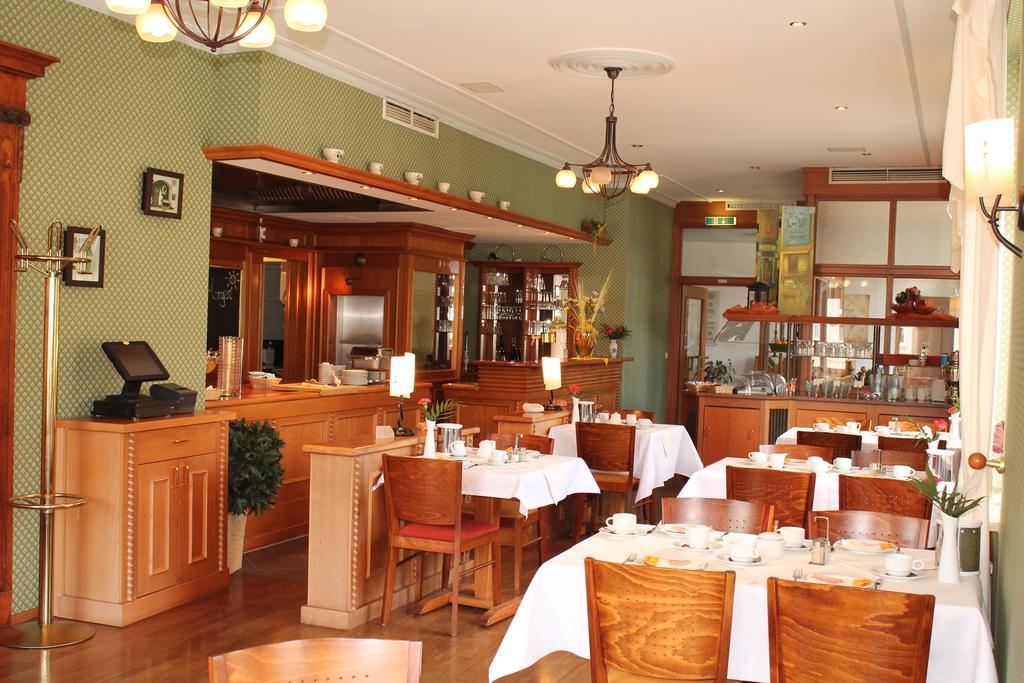Hotel Fuersteneck Bernburg Dış mekan fotoğraf