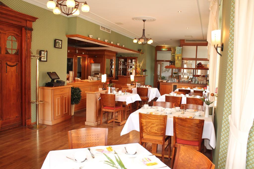 Hotel Fuersteneck Bernburg Dış mekan fotoğraf