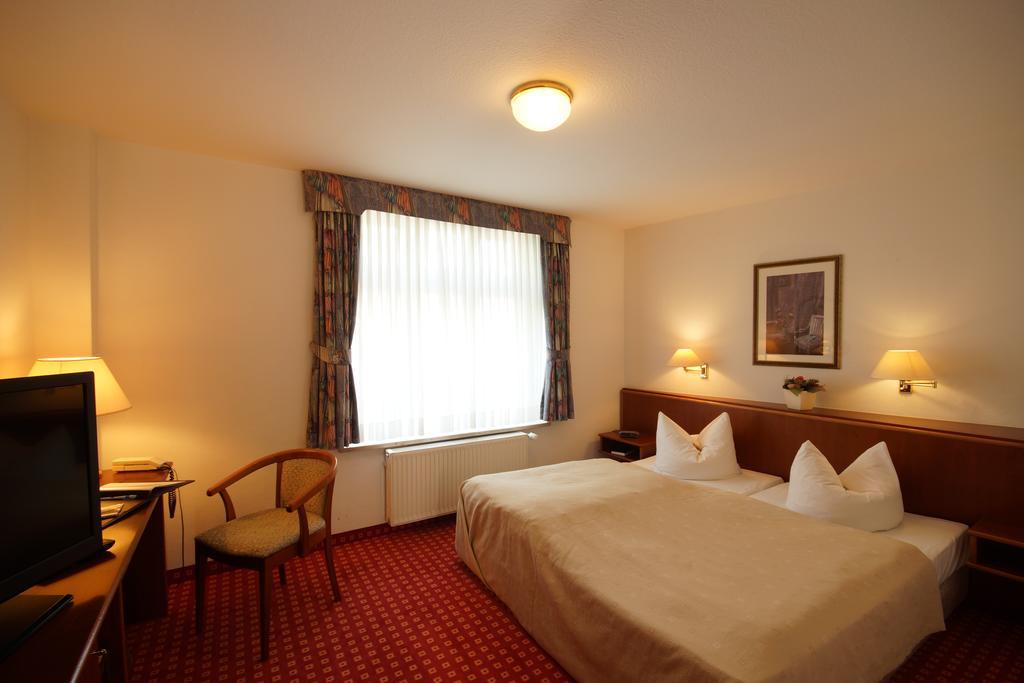 Hotel Fuersteneck Bernburg Dış mekan fotoğraf